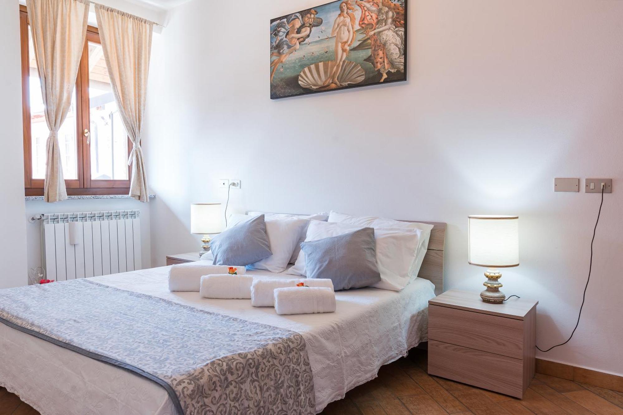 B&B La Corte And Home Restaurant - Free Parking - 10 Minutes To The Lake And Centre 코모 외부 사진