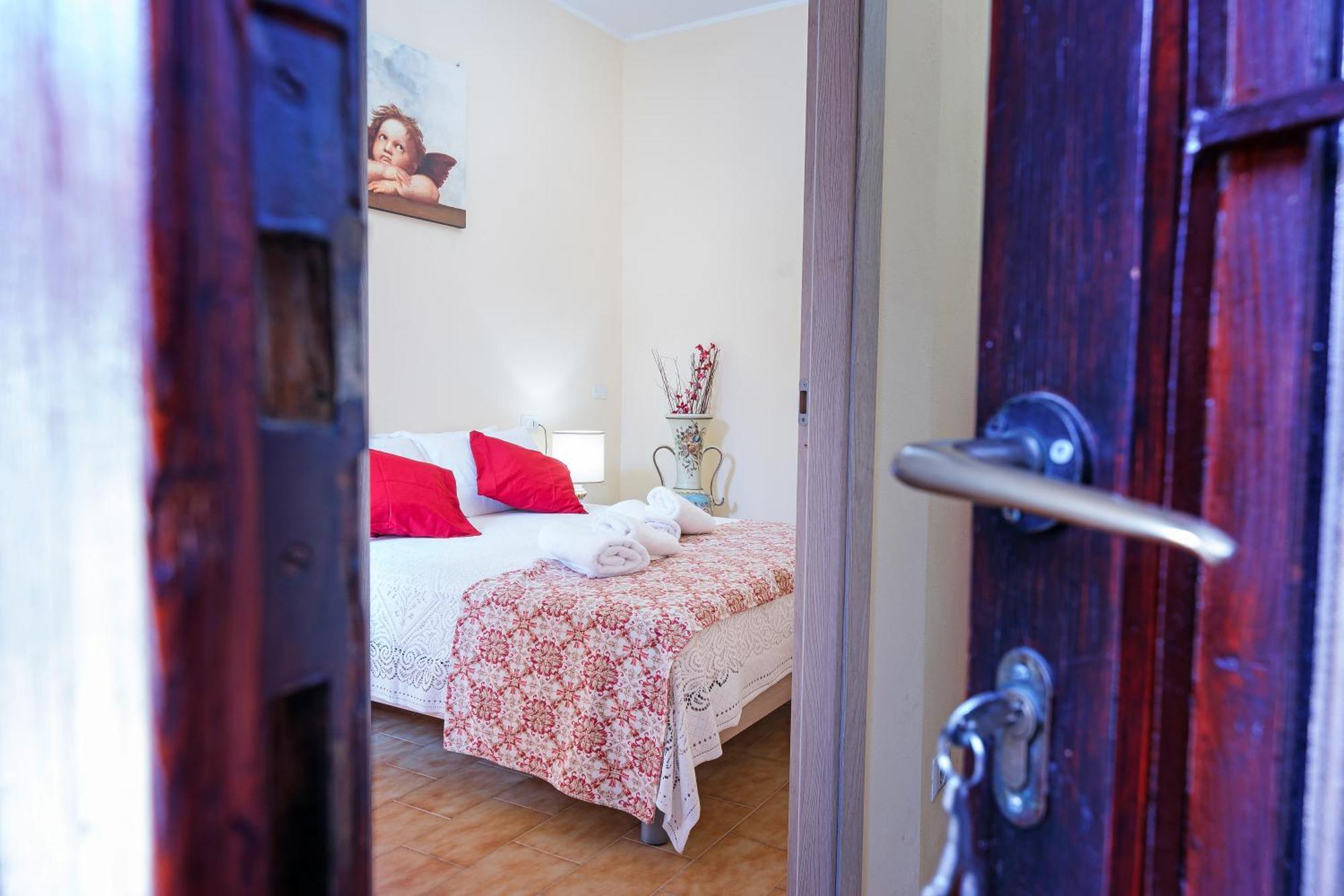 B&B La Corte And Home Restaurant - Free Parking - 10 Minutes To The Lake And Centre 코모 외부 사진